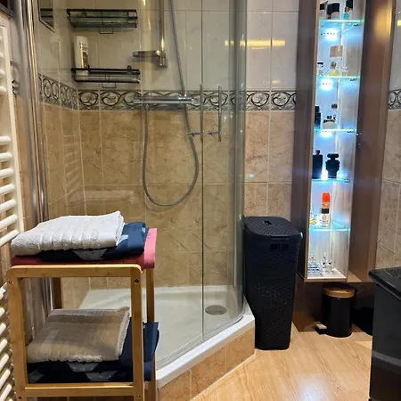 The House Of Flowers ホームステイ St. Vith