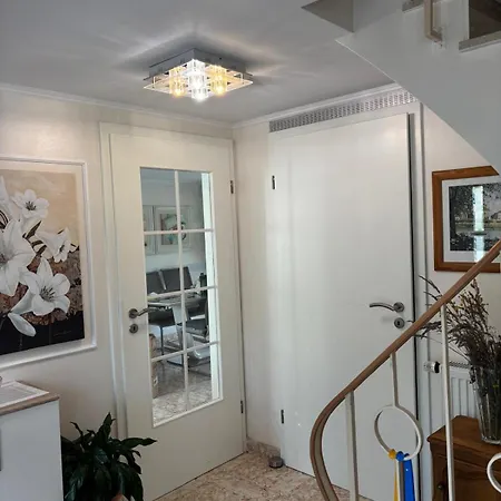 The House Of Flowers ホームステイ